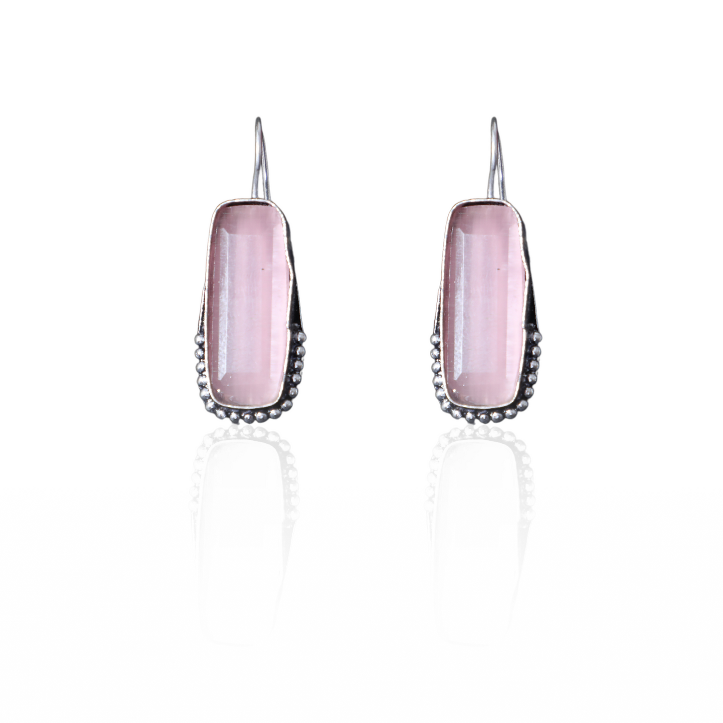 Sleek Onyx Drop Earring