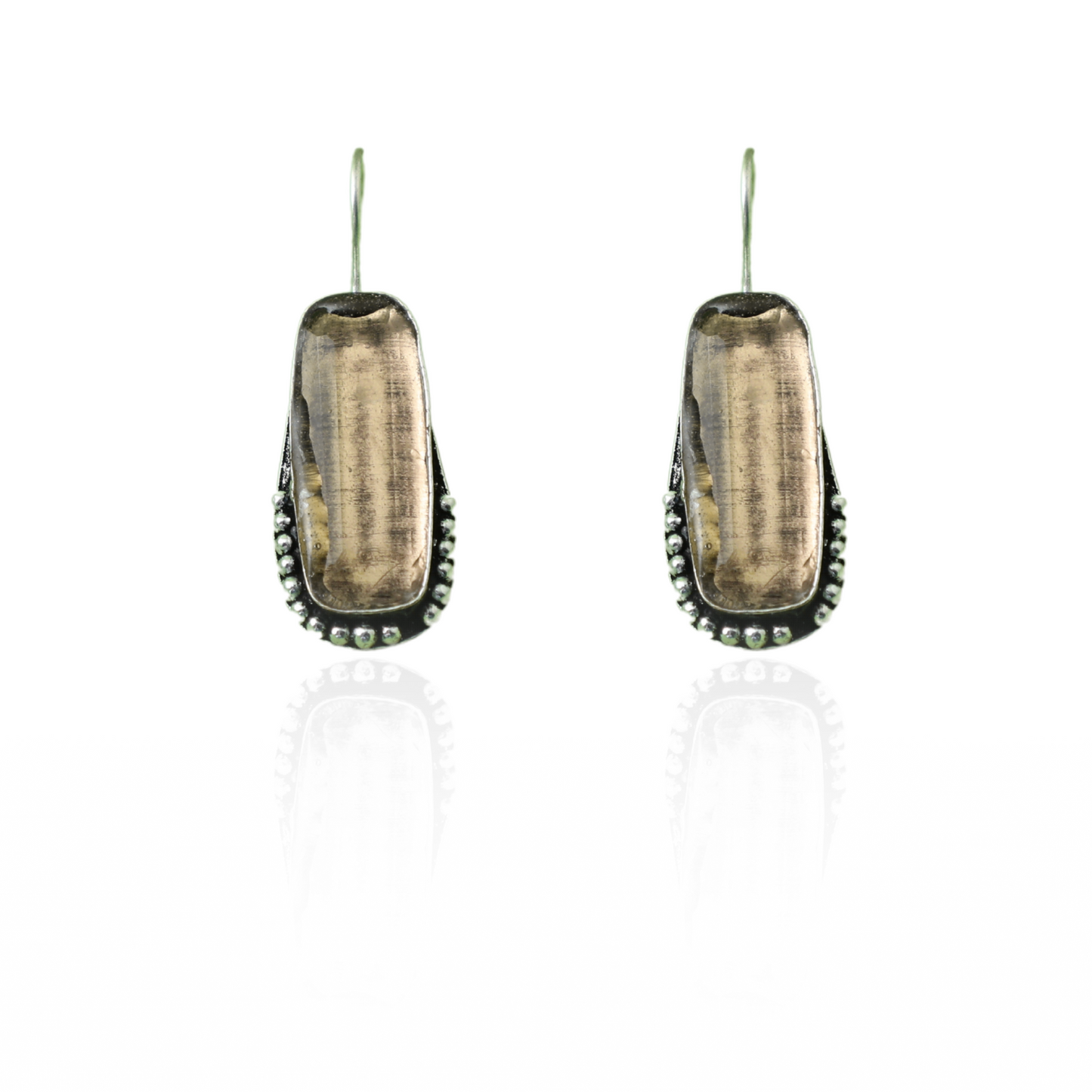 Sleek Onyx Drop Earring